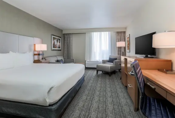 DoubleTree by Hilton Hotel Atlanta Airport