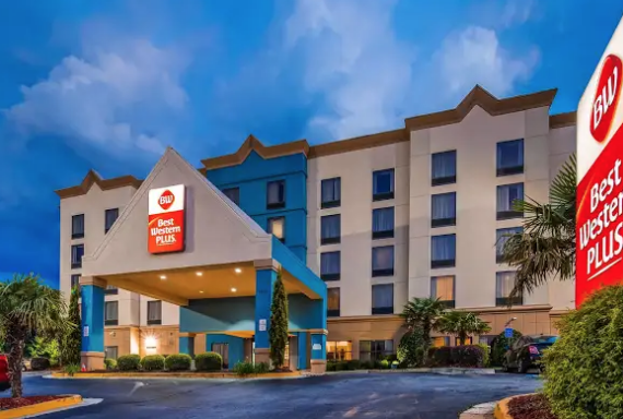 Best Western Plus Hotel & Suites Airport South