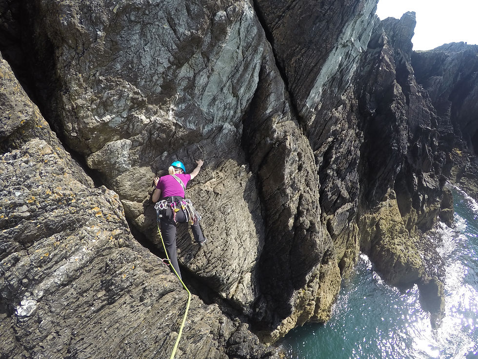 Sharna setting off up Symphony Crack