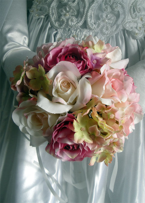 ローズとアジサイのピンクミニブーケ