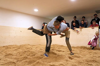 Inauguration local de lutte suisse