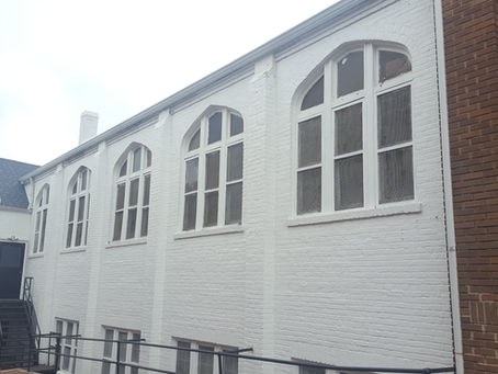 Tudor style masonry arches