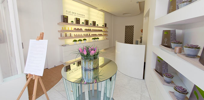 White Room Beauty - Knightsbridge, London