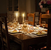 dinner-1433494_1920.jpg