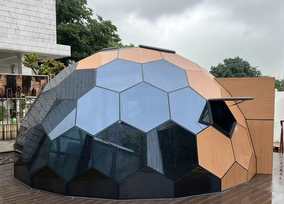 Dôme en verre pour la location saisonnière - Auvergne