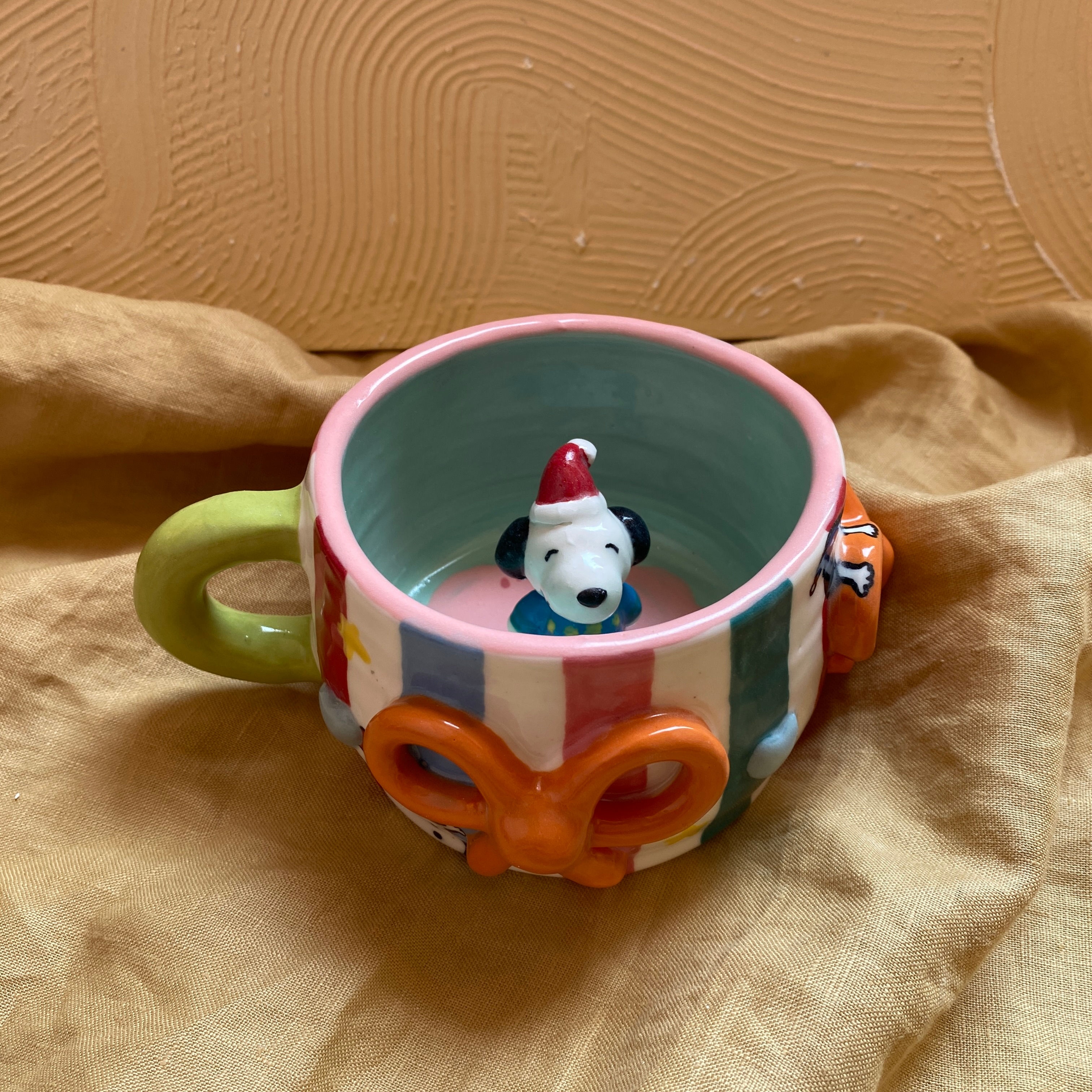 Snoopy Ribbon Christmas Mug
