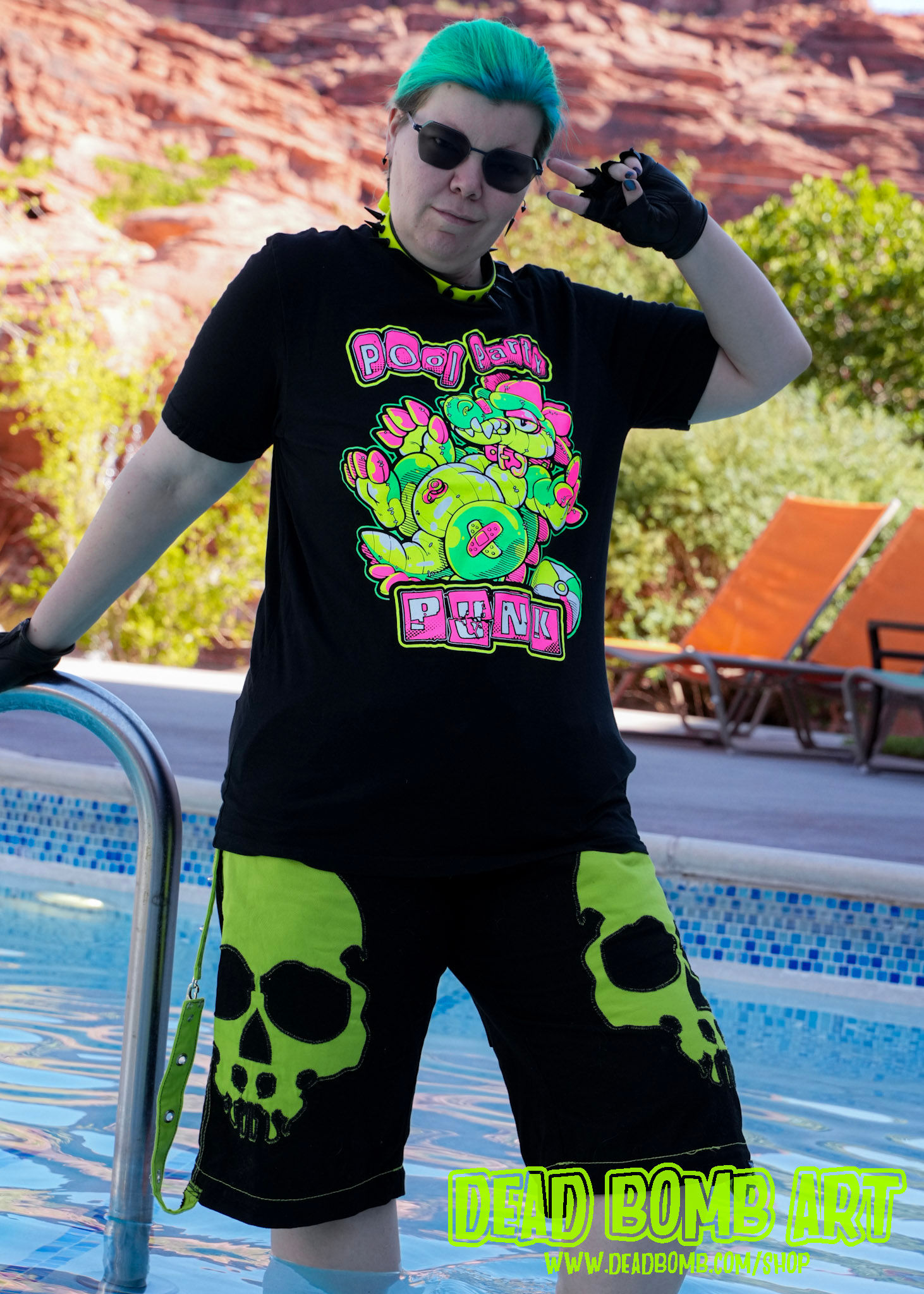 T-Shirt - Pool Party Punk Gator | UV on Black