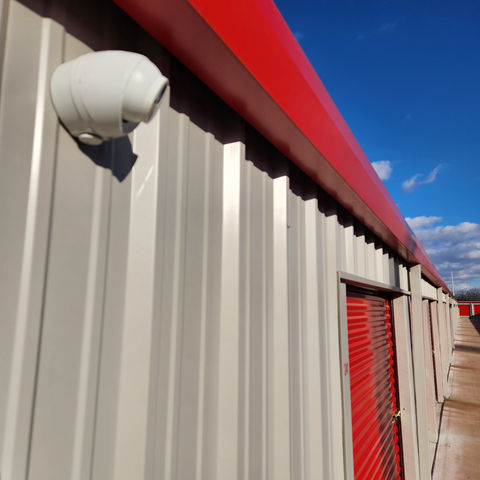 APB Storage unit exterior outside cameras