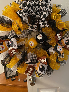 Steelers Dice Wreath