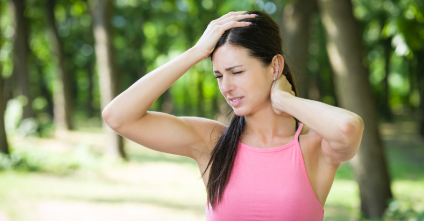 Woman with migraine