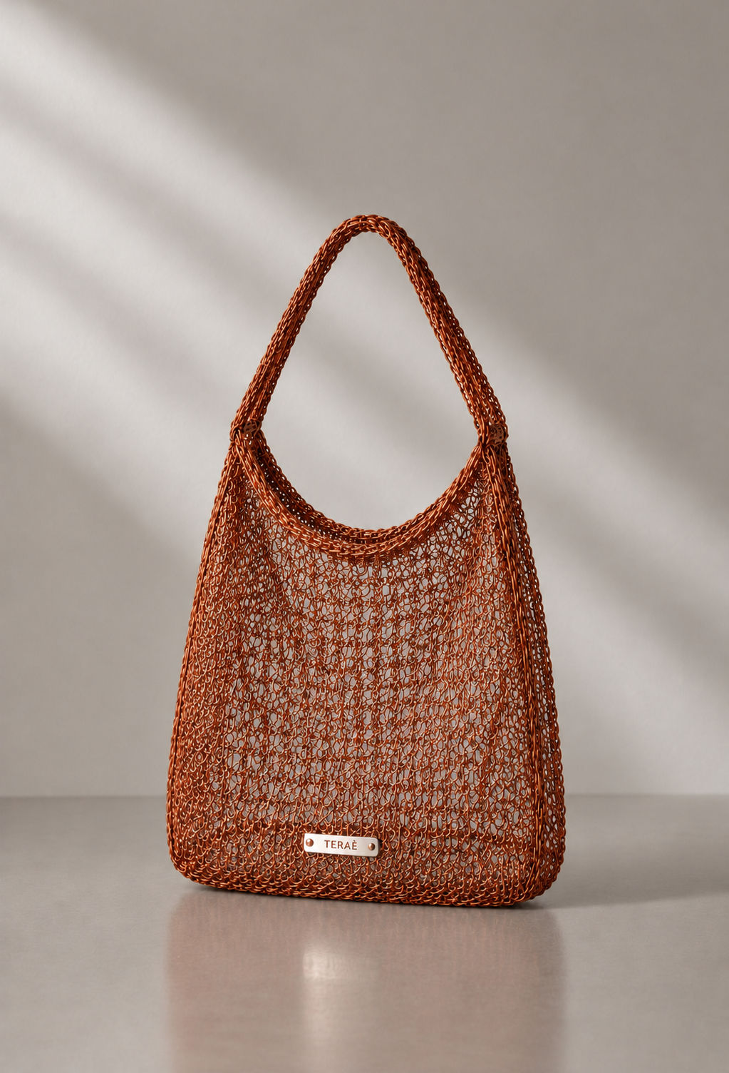 Tara Henkeltasche aus Kupferdraht, bronze