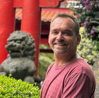 Daniel Domínguez Nenúfar Tarot Cultural Reiki Péndulo Hebreo.jpeg