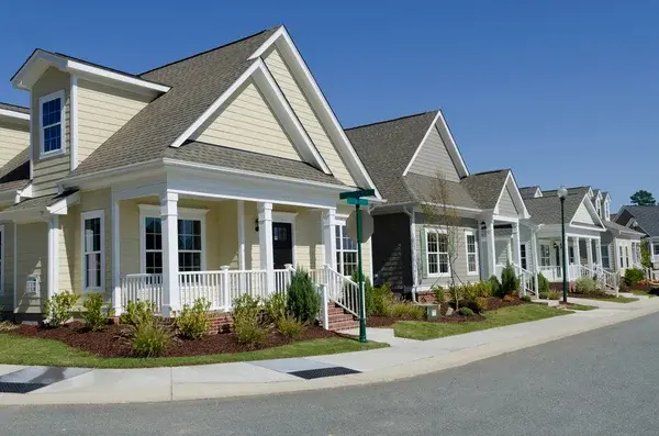 depositphotos_11345223-stock-photo-street-of-residential-houses.jpg