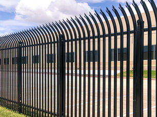 Fencing for Commercial Properties: Benefits and Considerations