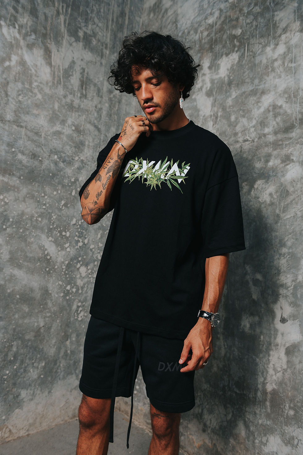 ภาพขนาดย่อ: DXMN Clothing "DXMN CANNABIS" Oversized Tee