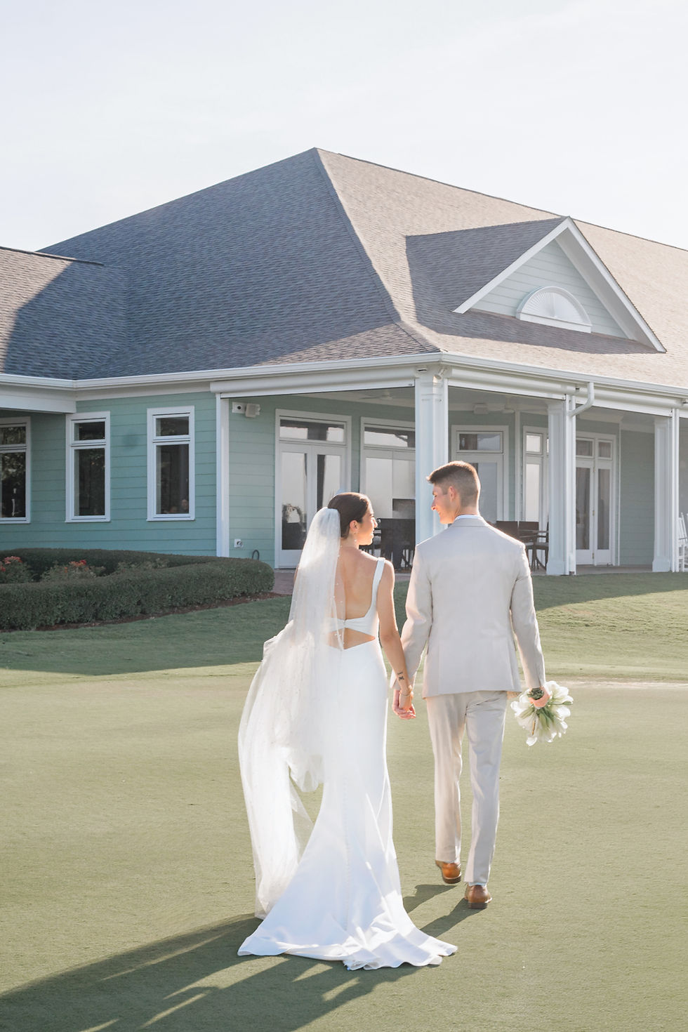 crystal coast country club wedding couple