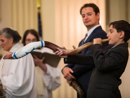 Sounding the call: Inspired by late mentor, young shofar blower battling cancer rings in Jewish High Holy Days