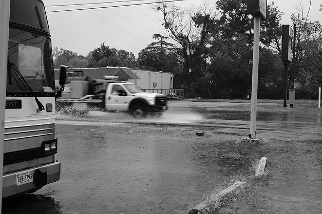 FloodedRoadCarIan5.jpg