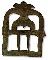 small - Buckle 2.jpg