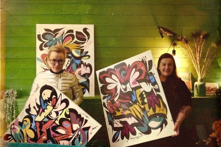 Caroline Maby et Carole Dubois Deffains, bénévoles à Elovution. © Elovution