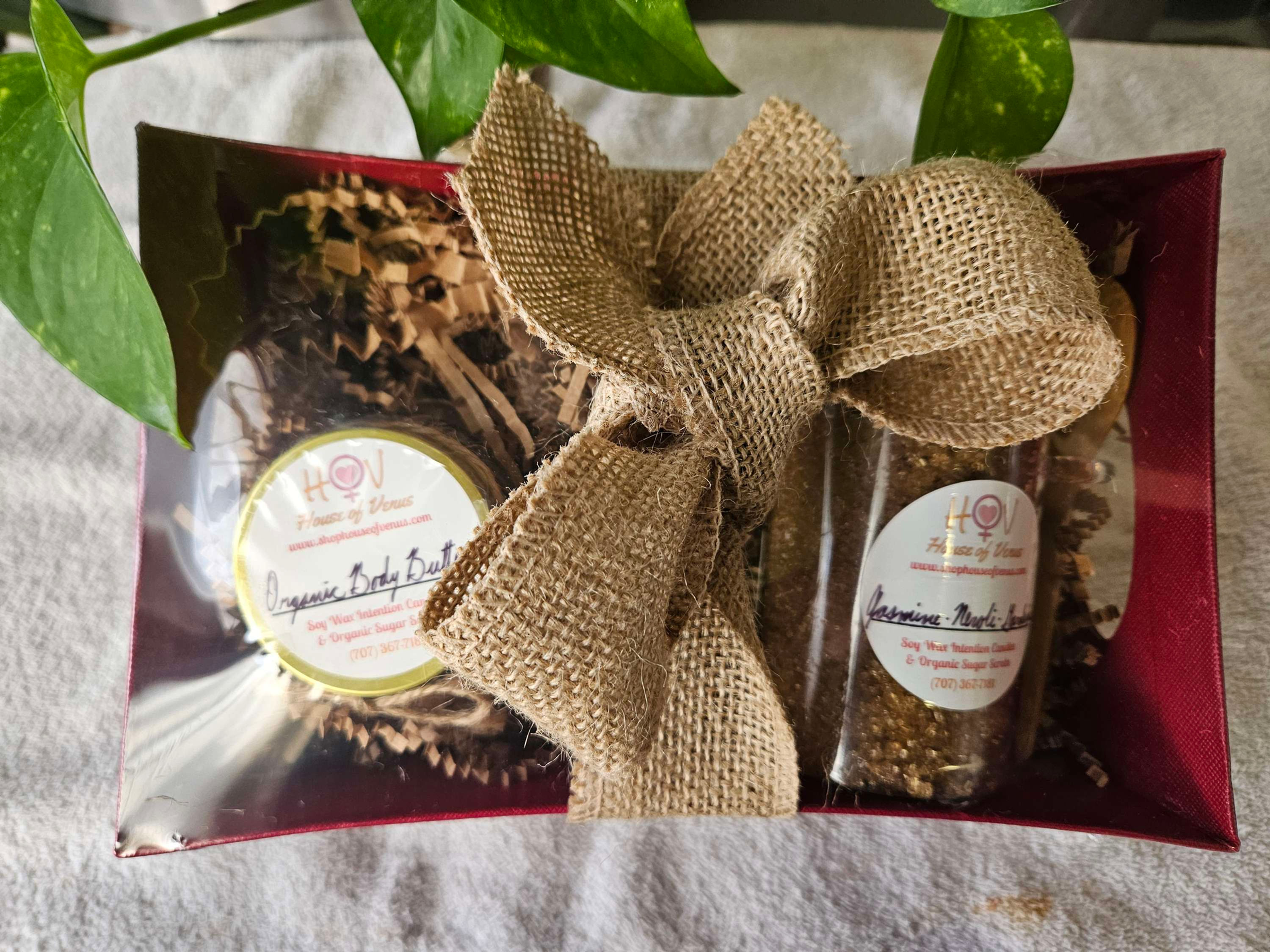 Valentine's Day Gift Basket Duo Set