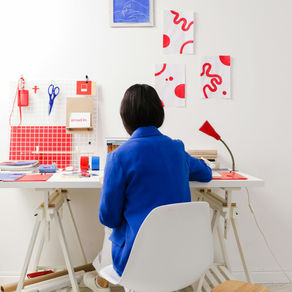 21 Small Apartment Living Room Ideas to Maximize Space & Style