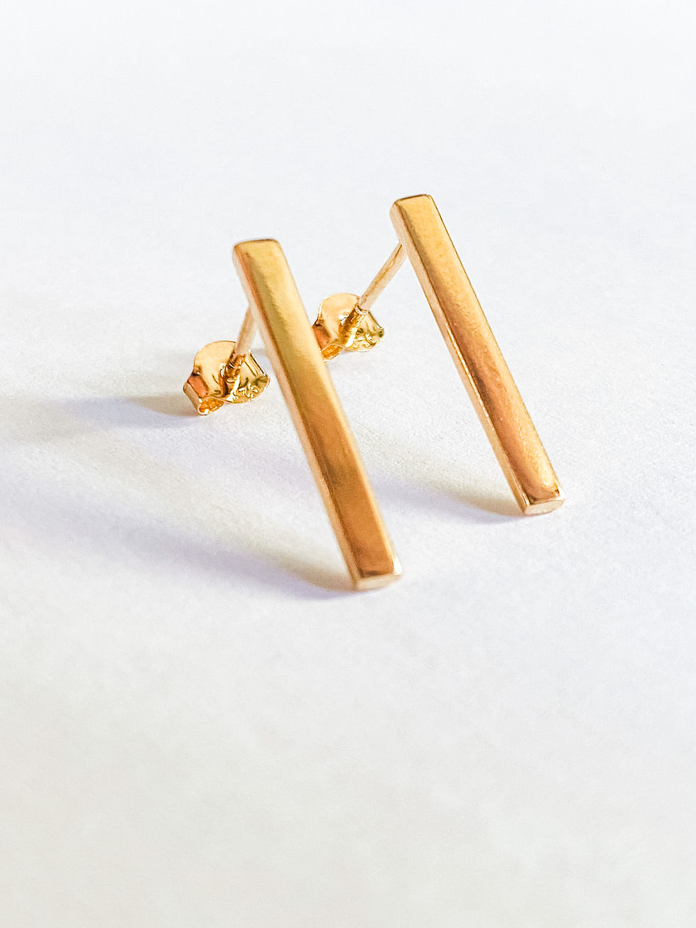 Thumbnail: Gold bar Earrings