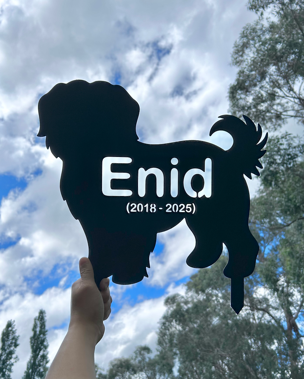 Thumbnail: Metal Pet Silhouette Memorial for Maltese Dog