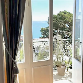 vue du salon_edited.jpg