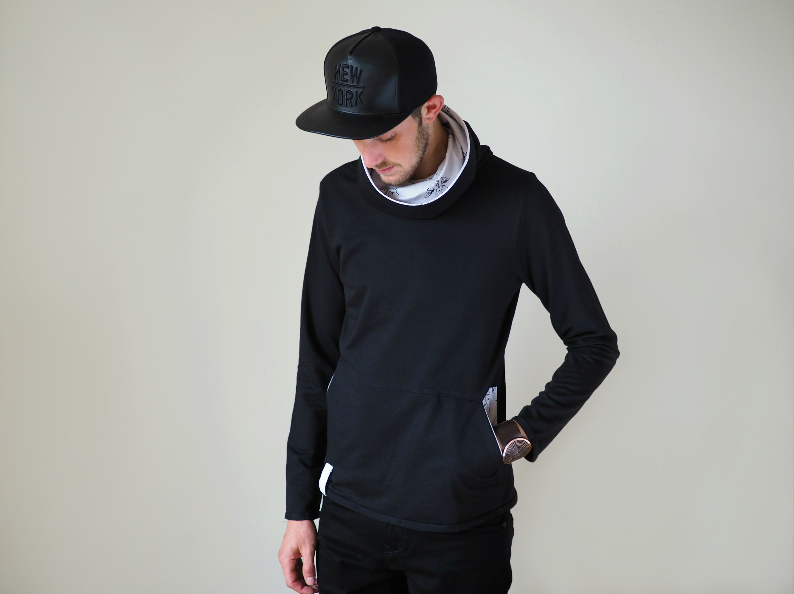 Сowl-neck sweatshirt with the pockets - black