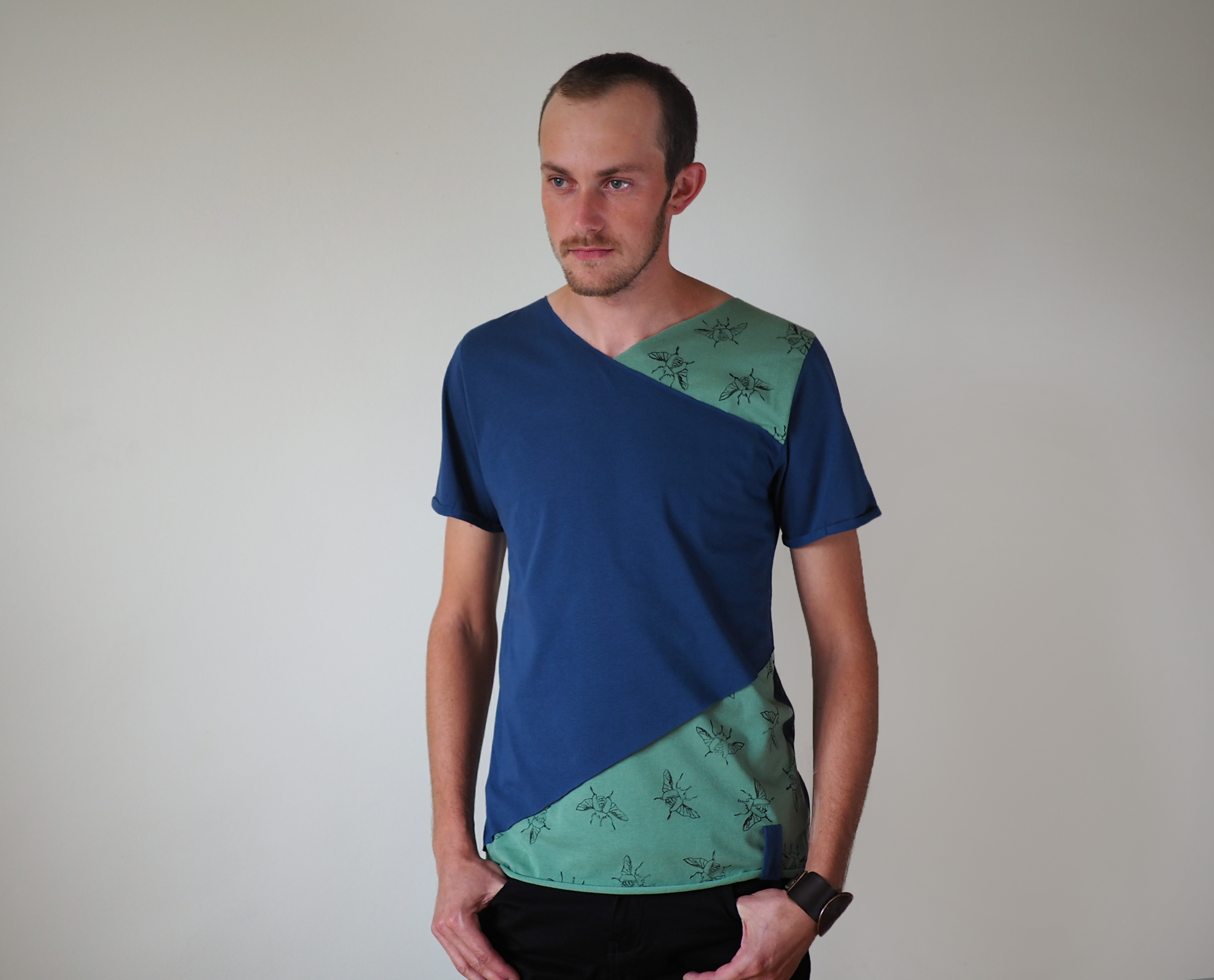 Overlap front t-shirt - blue + green