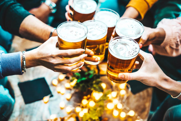 group-of-people-drinking-beer-at-brewery-pub-resta-2025-02-10-11-57-35-utc.jpg