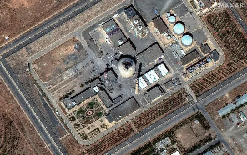 Satellite imagery of an Iranian nuclear facility showing bomb damage (Maxar Technologies)