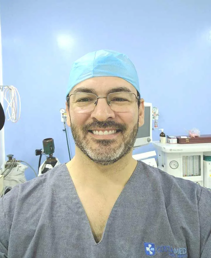 dr-ernesto-acosta.webp