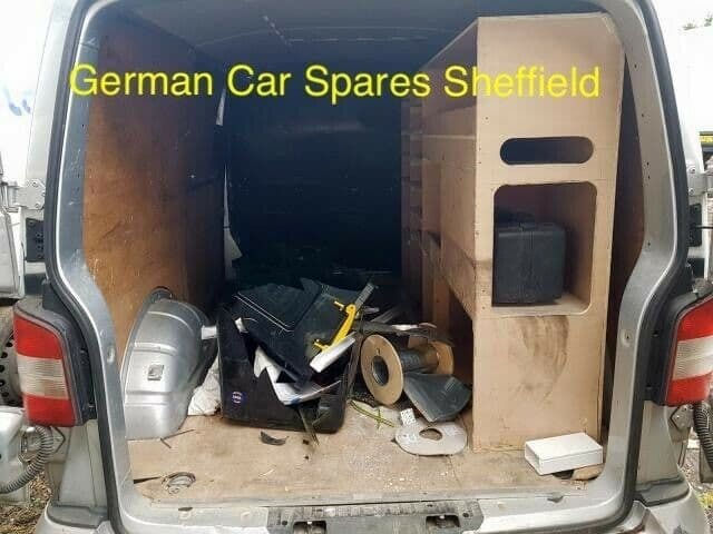 Thumbnail: 2011 VW TRANSPORTER T5 2.0 TDI CAAA ENGINE LRS GEARBOX INJECTOR DOOR BREAKING