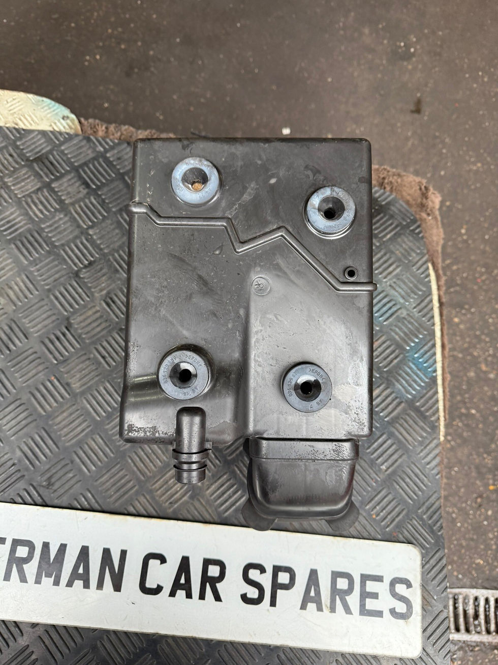 Thumbnail: 2015 AUDI A1 1.6 TDI S LINE AIR FILTER HOUSING BOX & AIR MASS FLOW SENSOR VW