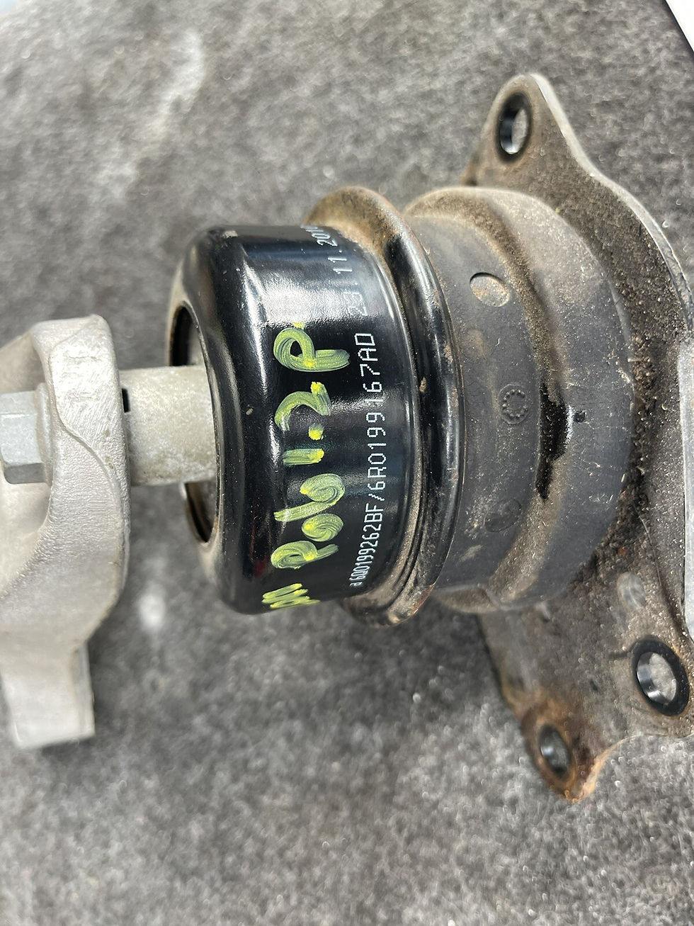 Thumbnail: 2011 VW POLO 1.2 5DR PETROL FRONT RIGHT ENGINE MOUNT COMPLETE BREAKING