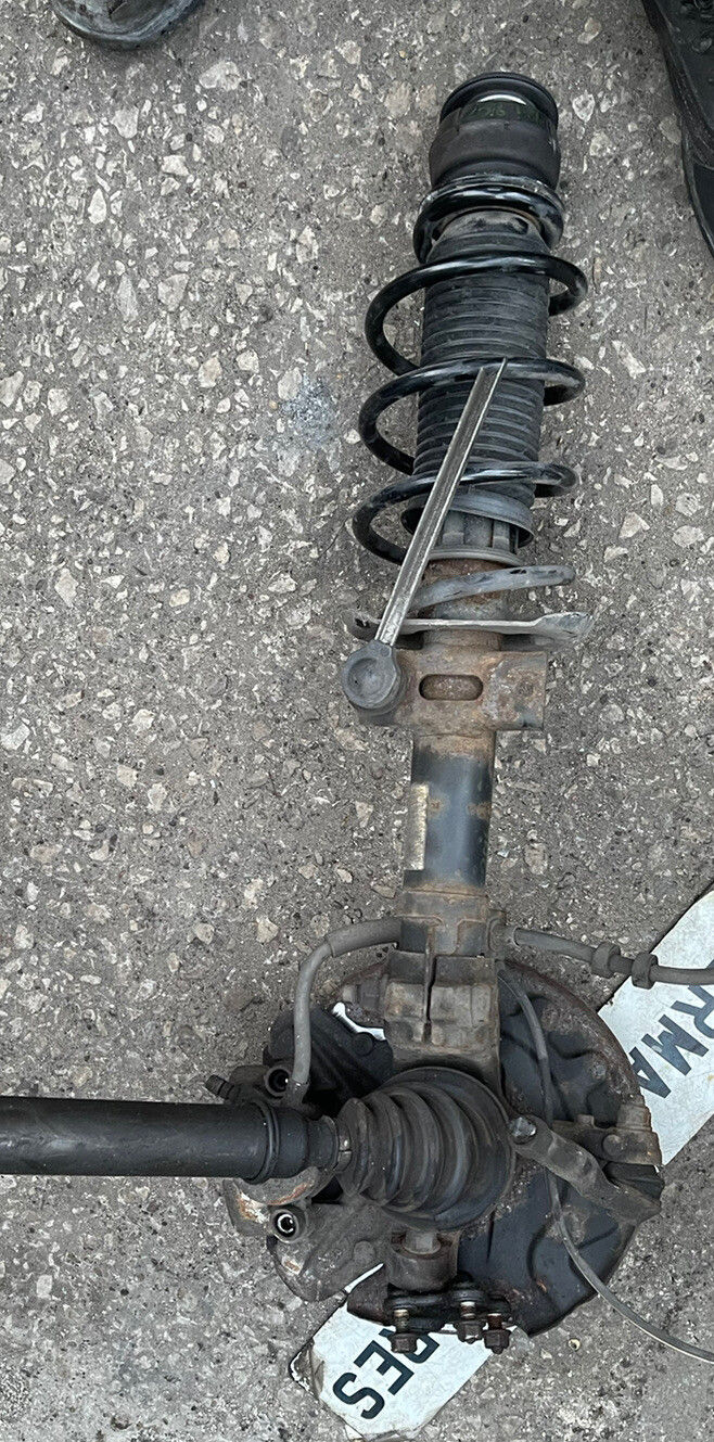 Thumbnail: 2016 VW POLO 1.2 TSI 5DR RIGHT FRONT SUSPENSION LEG & HUB DRIVESHAFT BREAKING