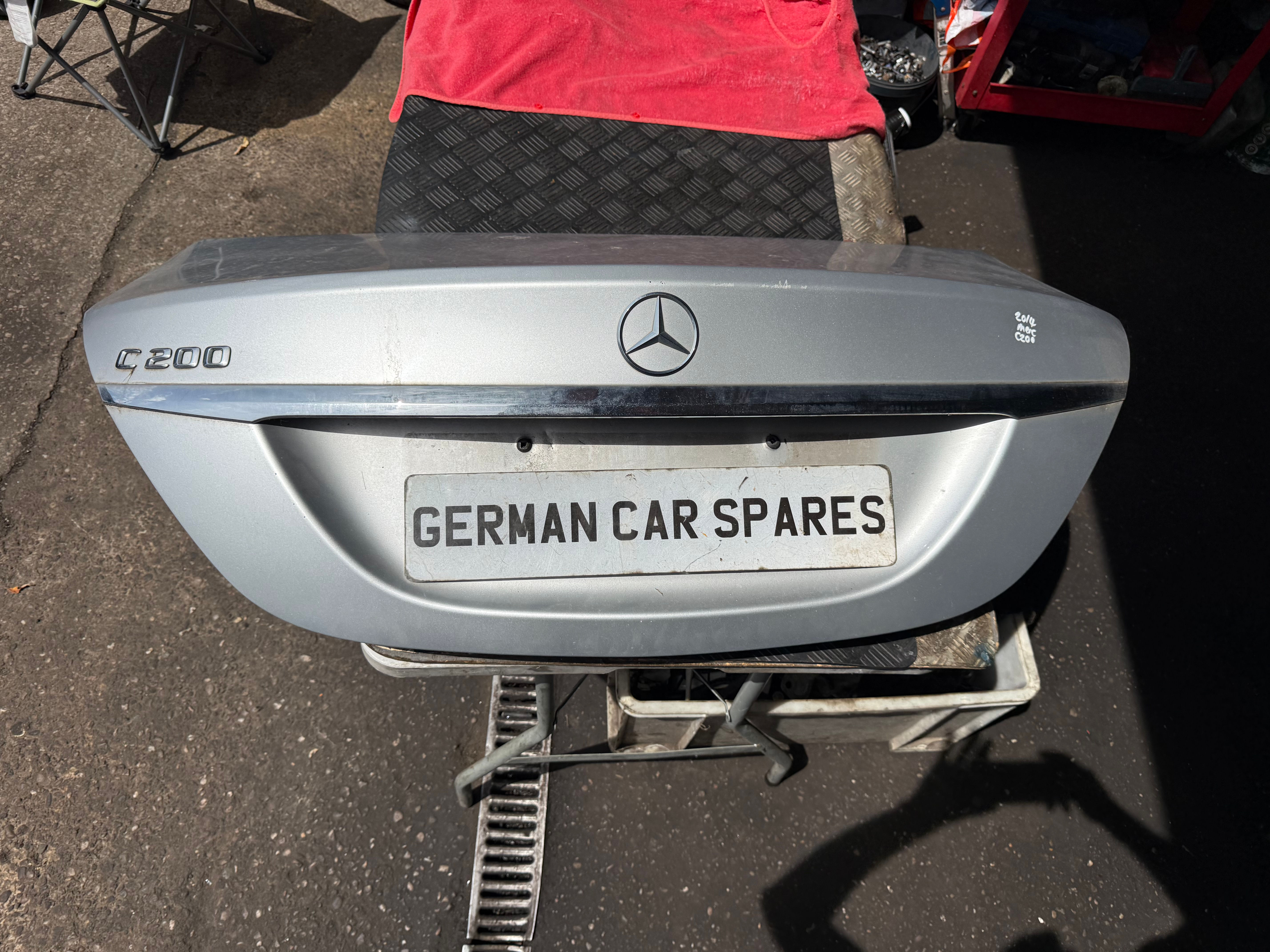 2014 MERCEDES C200 SPORT PETROL W205 SALOON REAR TAILGATE BOOT LID SILVER