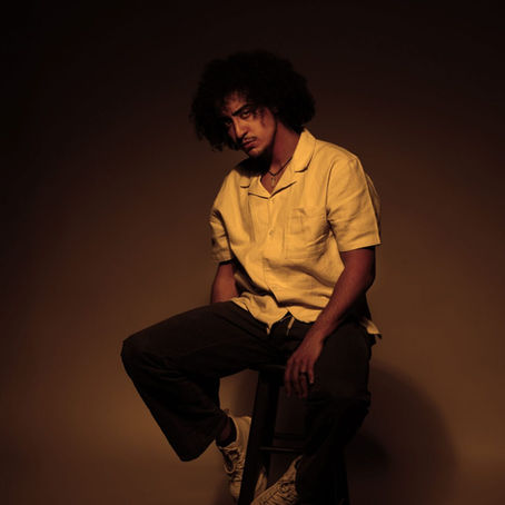 Adam El Mouna signe en Production de Spectacles chez Kartel Musik!