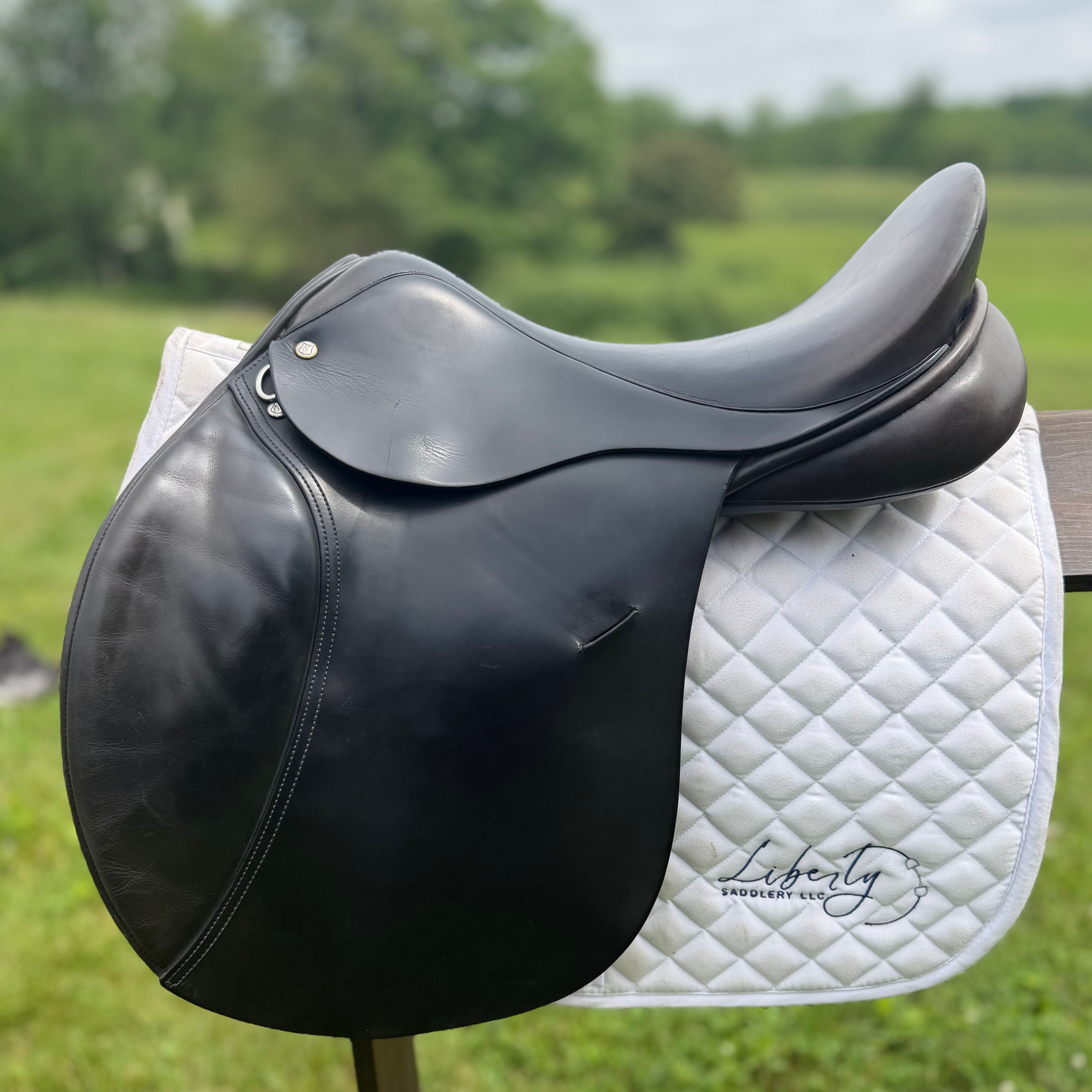 17.5” M Custom Saddlery American-X GP