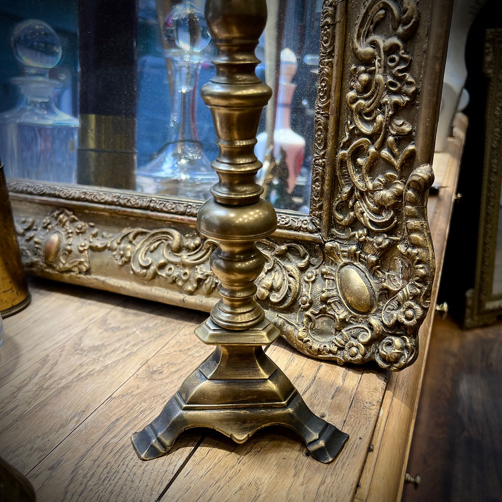 Miniature : Pique-cierge en bronze du XIXe siècle