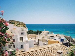 Dit zijn de mooiste (en rustige!) kustplaatsjes van de Algarve