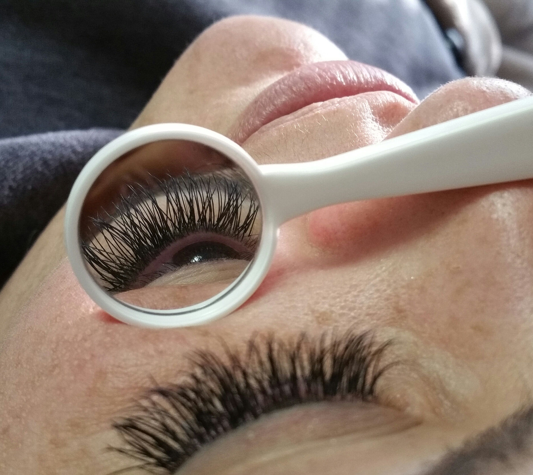 Classic & Volume Lash Training Course