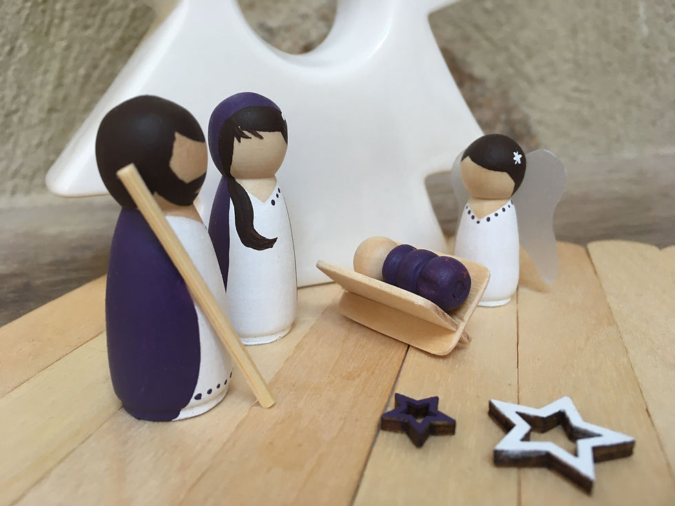 Miniature : Crèche et son sapin en céramique - Violet & Blanc