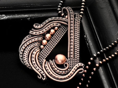 Why I Prefer Beads To Cabochons (When I Wire Wrap)