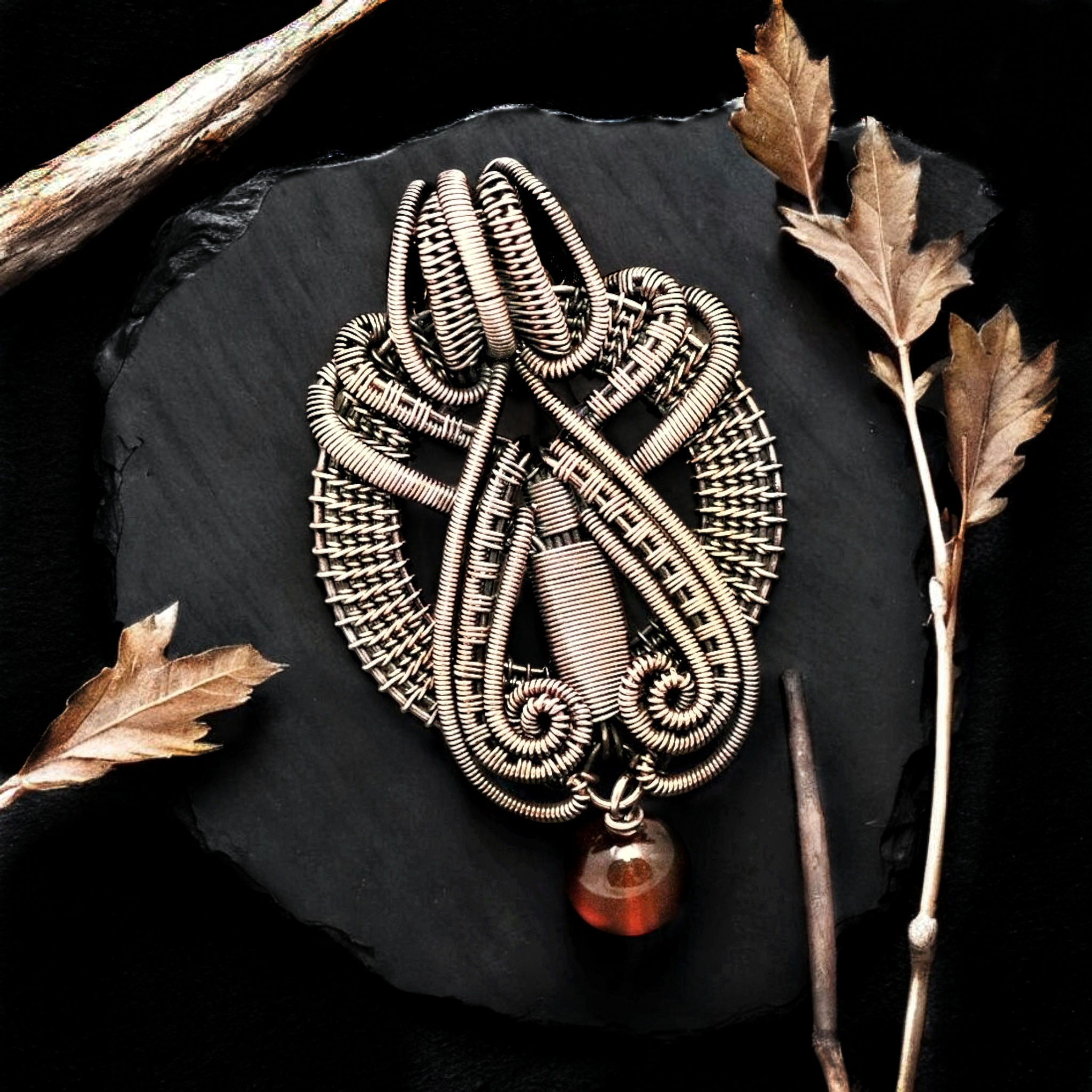 Crowned Glory Pendant PDF Tutorial