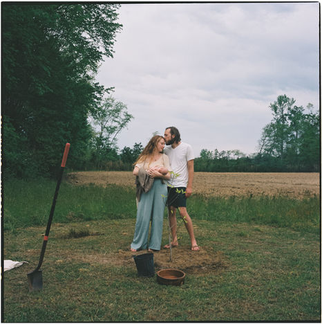 Newborn photographers Richmond Va nontraditional