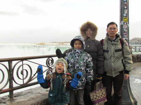 Niagra falls and family with Aaron and Athony.jpeg