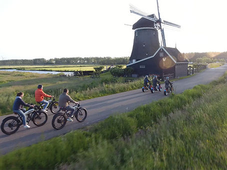 Rent bicycles at the Uitgeestermeer